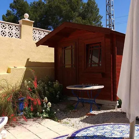 Independiente Con Encanto Piscina Privada Vallada Jardin Vallado